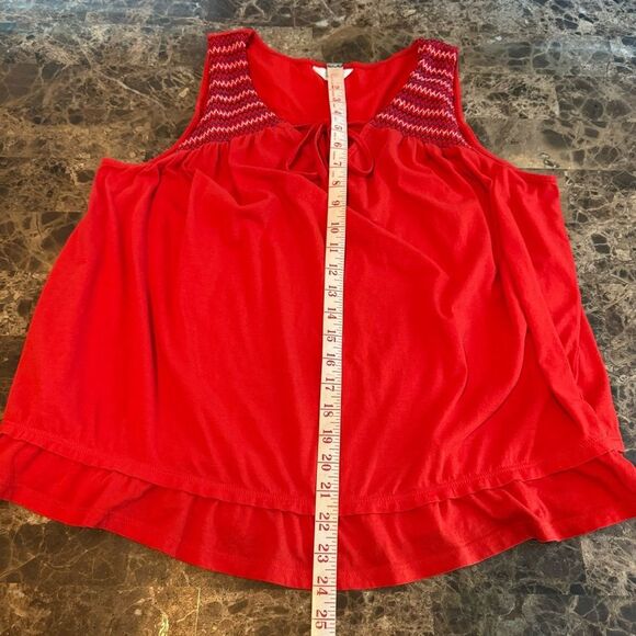 Crown & Ivy Cotten Blend Boho Tunic Top Ruffle Hem 1X Embroidered Detail - Picture 4 of 9